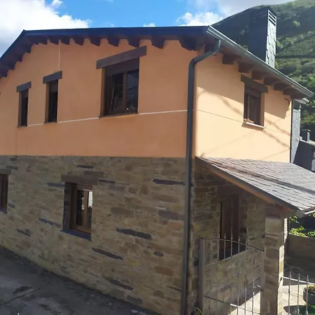 Holiday home Casa Miravalles Fornela